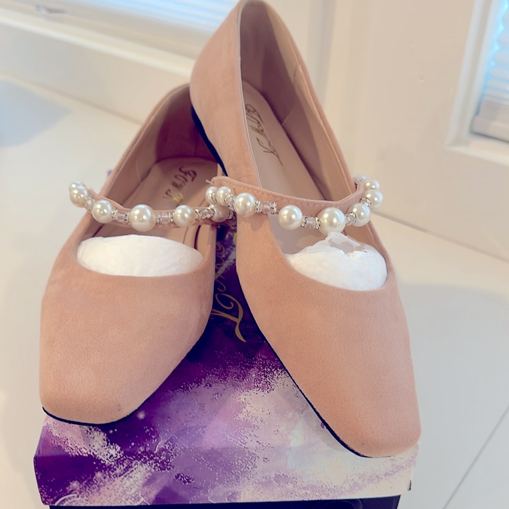 Women’s FOWT size 8 embellished Mary Jane flat. Blush color